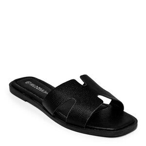 Wild Diva Luke-01A Womens Slip On Flat Black Sandals